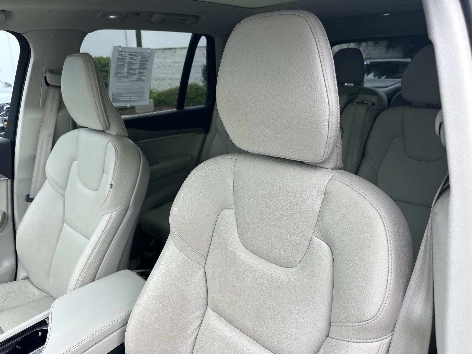 Certified 2023 Volvo XC90 B5 Plus image 19