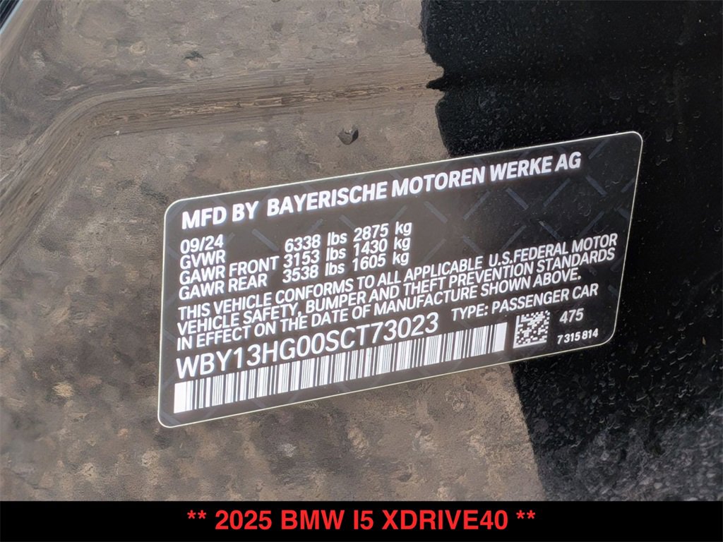 Used 2025 BMW i5 xDrive40 w/ Premium Package image 33