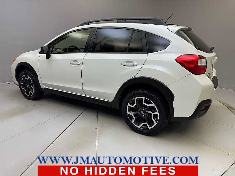 Used 2016 Subaru Crosstrek 2.0i image 3