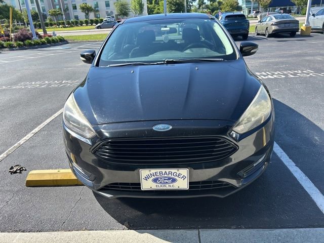 Used 2016 Ford Focus SE FWD image 2