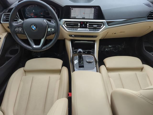 Certified 2022 BMW 330i xDrive Sedan w/ Convenience Package image 11