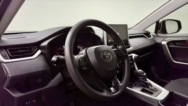 Used 2024 Toyota RAV4 LE FWD image 24