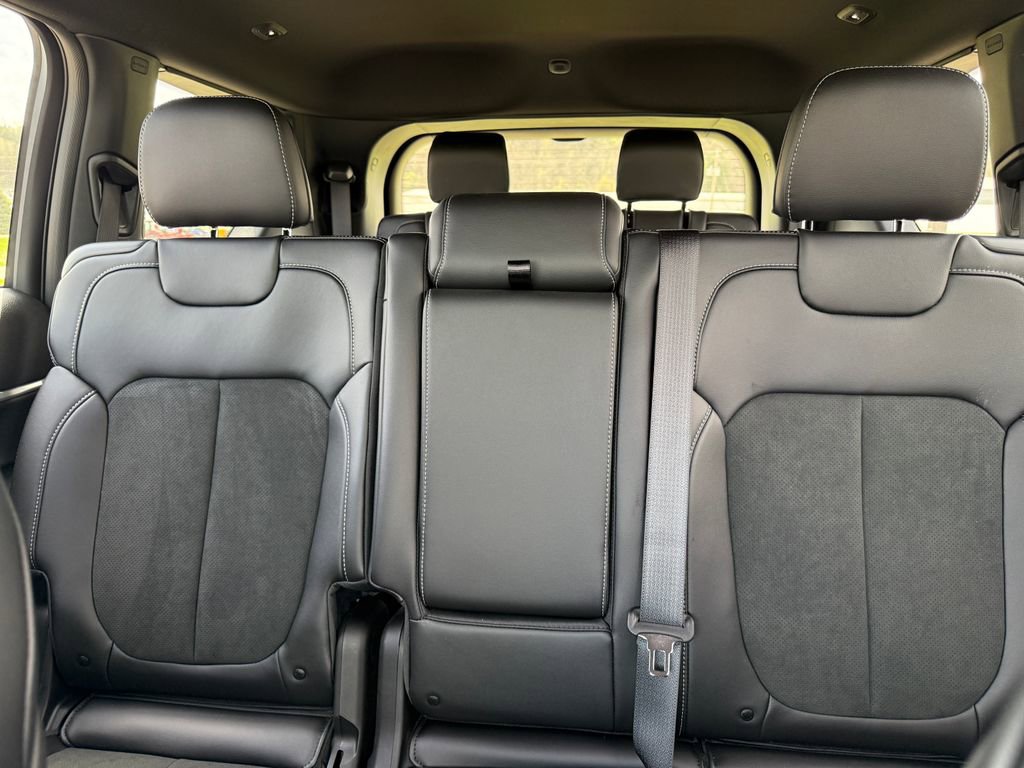 New 2026 Jeep Grand Cherokee L 4WD image 19