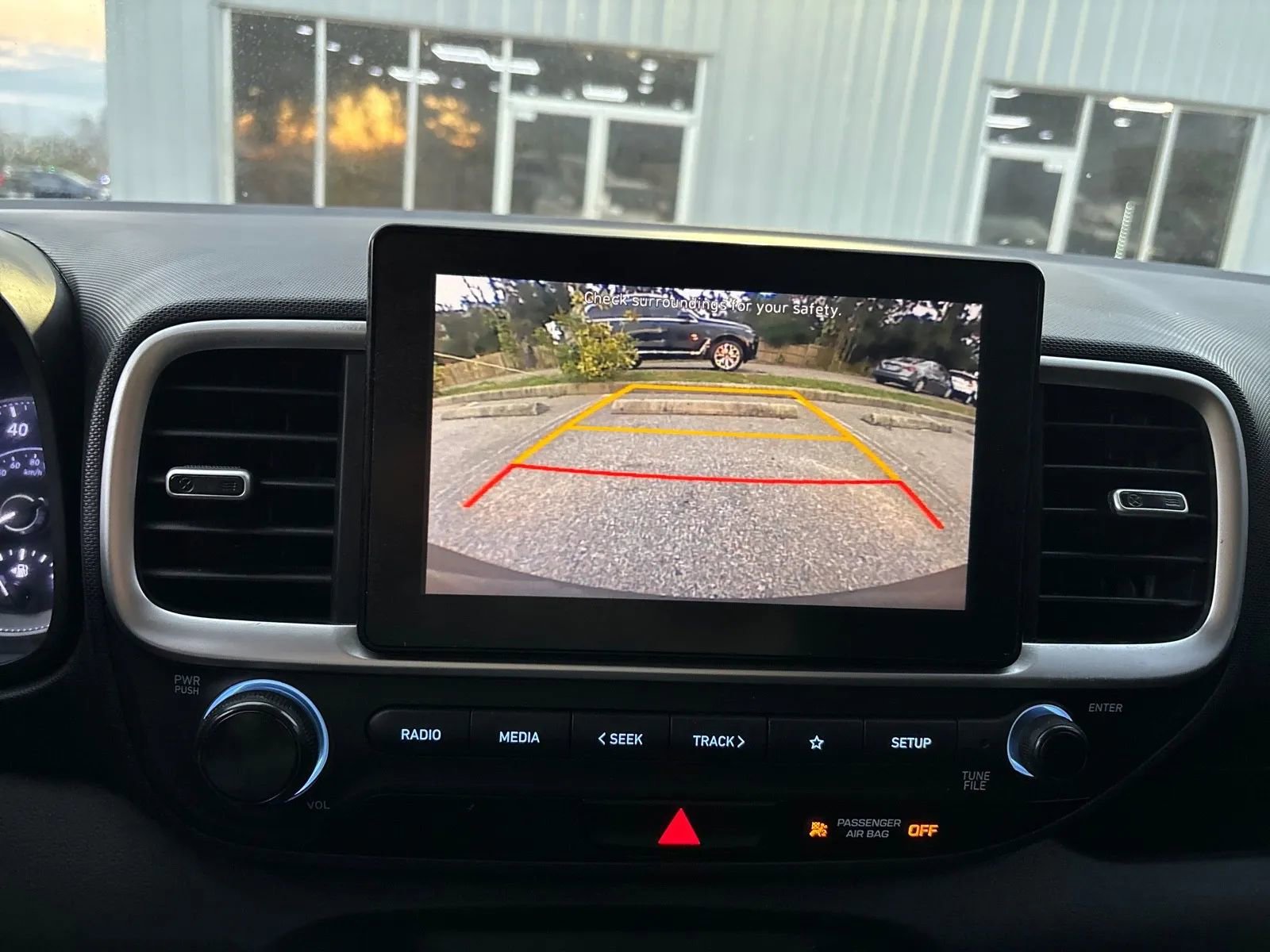 Used 2022 Hyundai Venue SE FWD image 21
