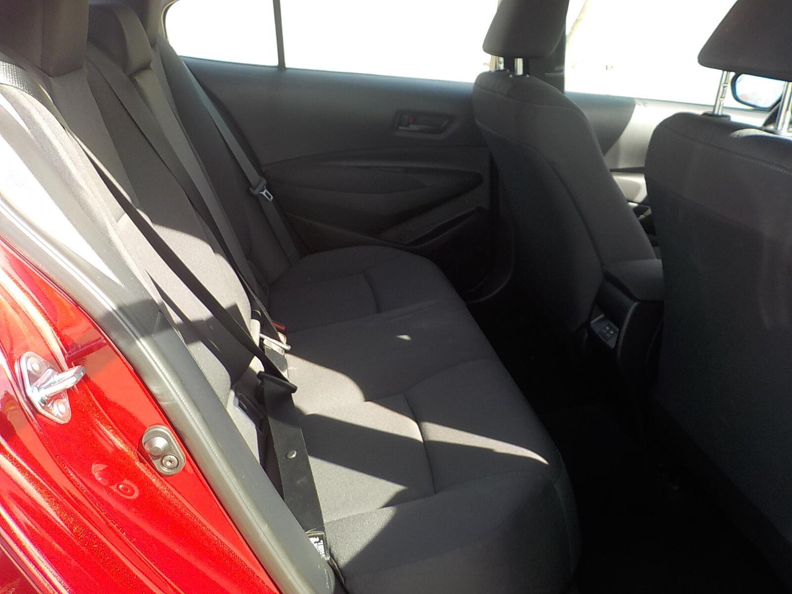 Used 2025 Toyota Corolla LE FWD image 12