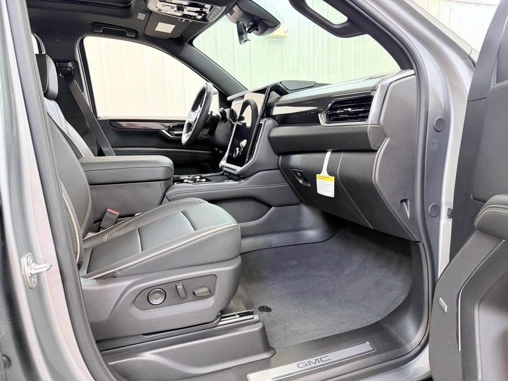 New 2026 GMC Yukon XL Elevation w/ Elevation Premium Package AWD/4WD image 42