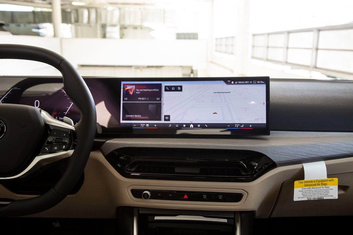 New 2026 BMW 330i Sedan image 12