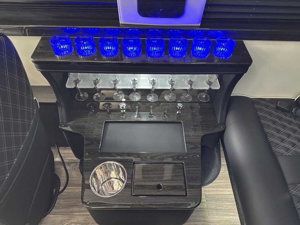 Used 2023 Mercedes-Benz Sprinter 3500 image 48