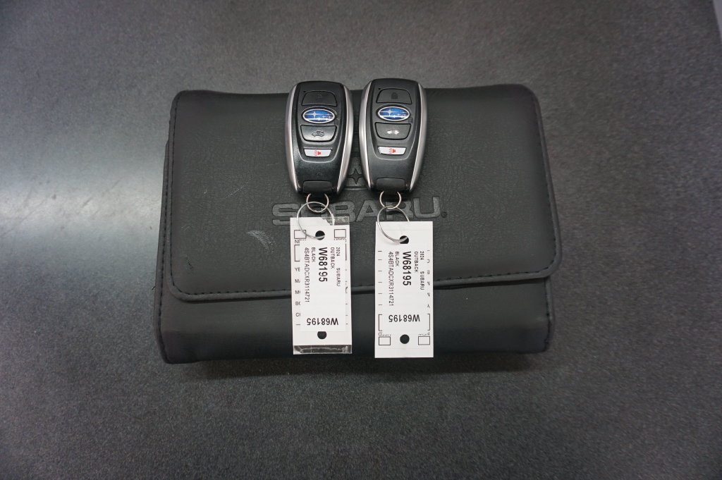 Used 2024 Subaru Outback Premium AWD/4WD image 17