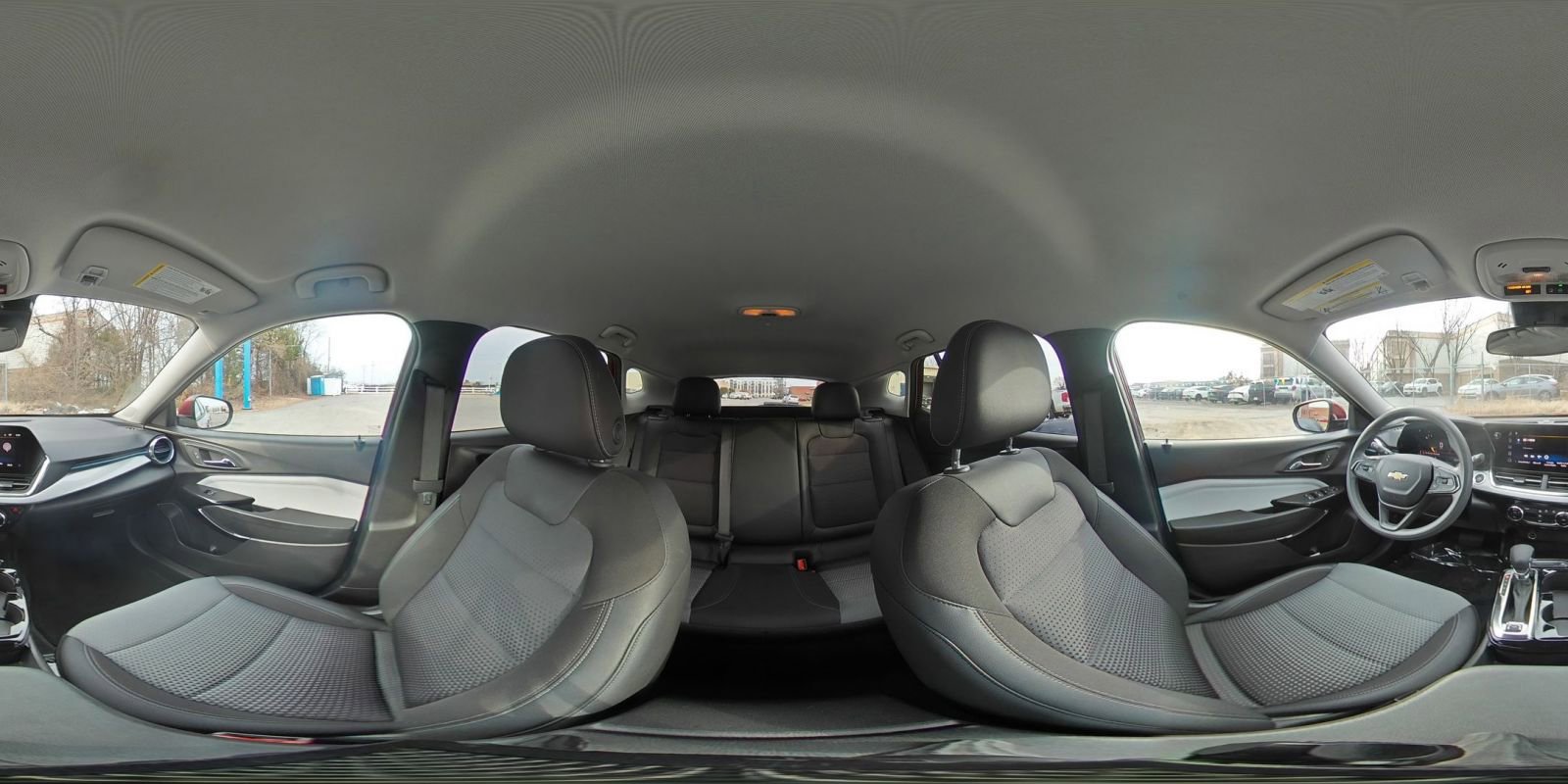 Used 2025 Chevrolet Trax LT image 40