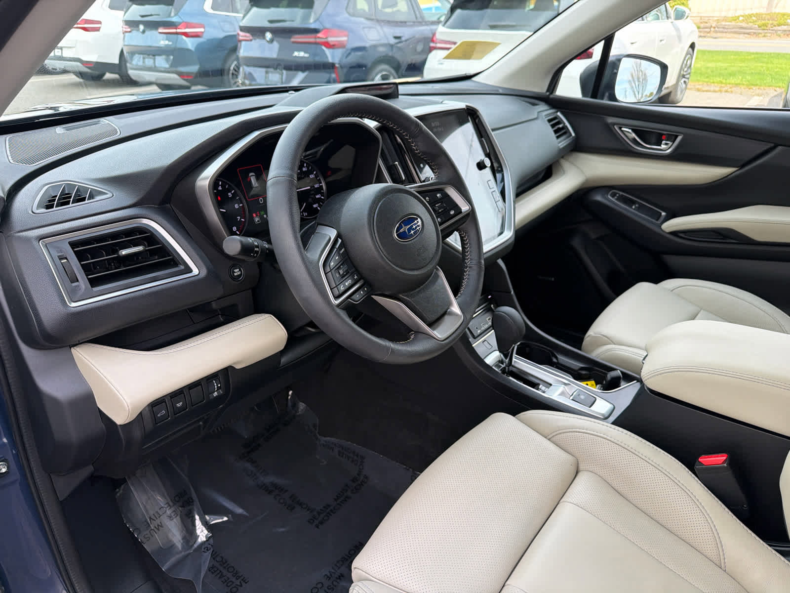 Used 2025 Subaru Ascent Limited AWD/4WD image 12