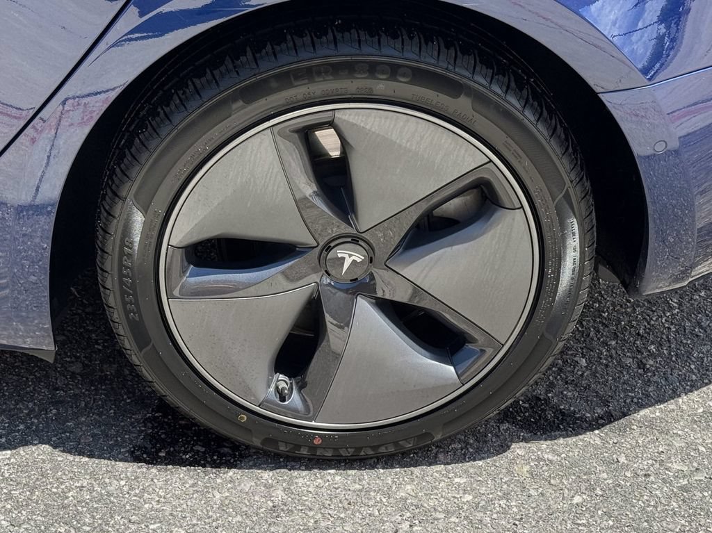 Used 2018 Tesla Model 3 Long Range AWD/4WD image 11