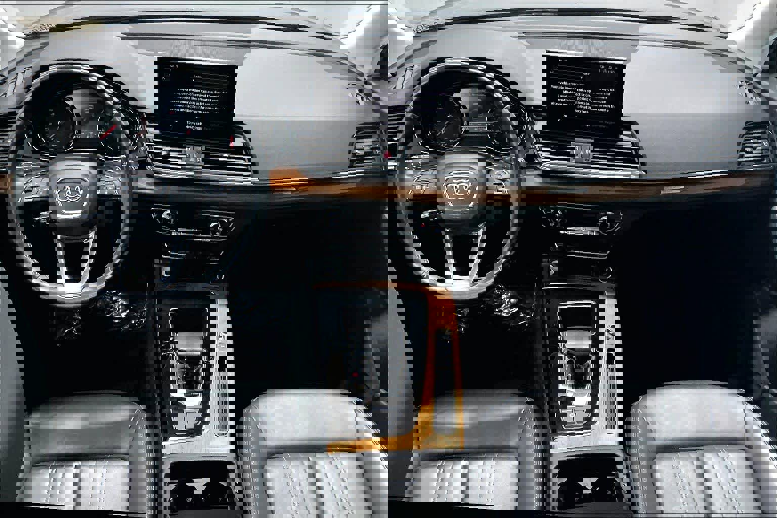 Used 2023 Audi Q5 2.0T Premium w/ Convenience Package image 17