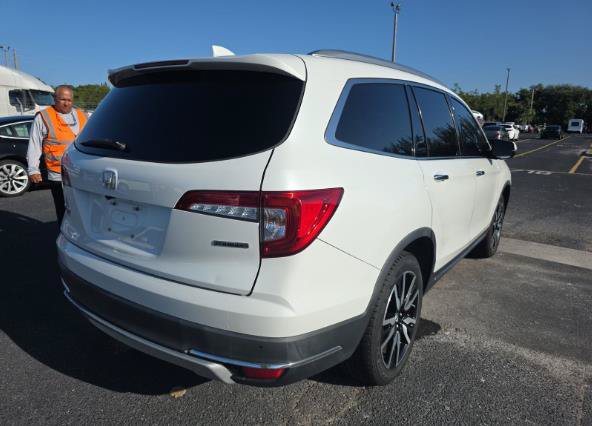 Used 2022 Honda Pilot Touring image 2