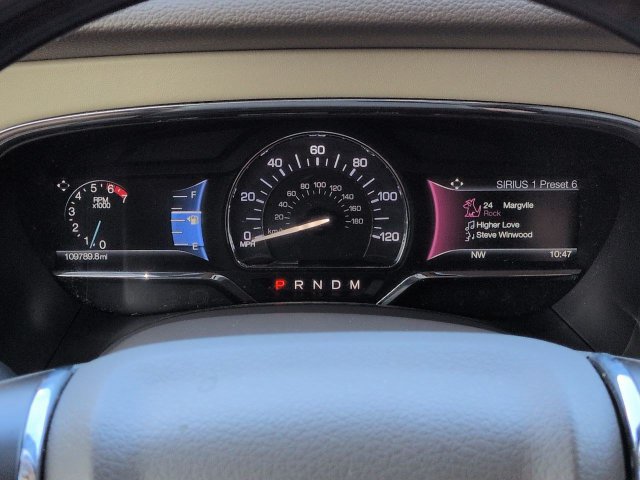 Used 2017 Lincoln Navigator Select RWD image 32