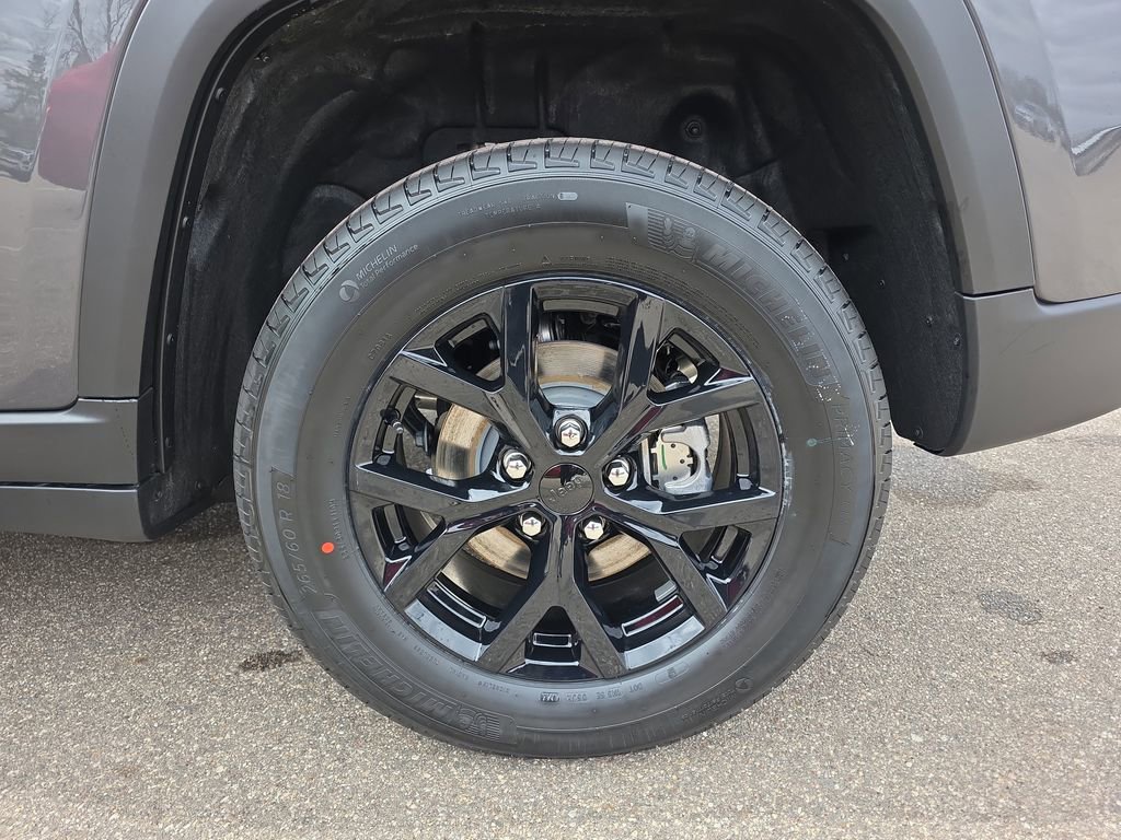 New 2026 Jeep Grand Cherokee Altitude image 34