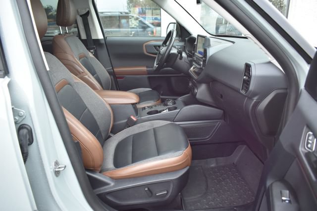 Used 2023 Ford Bronco Sport Outer Banks w/ Tech Package AWD/4WD image 47