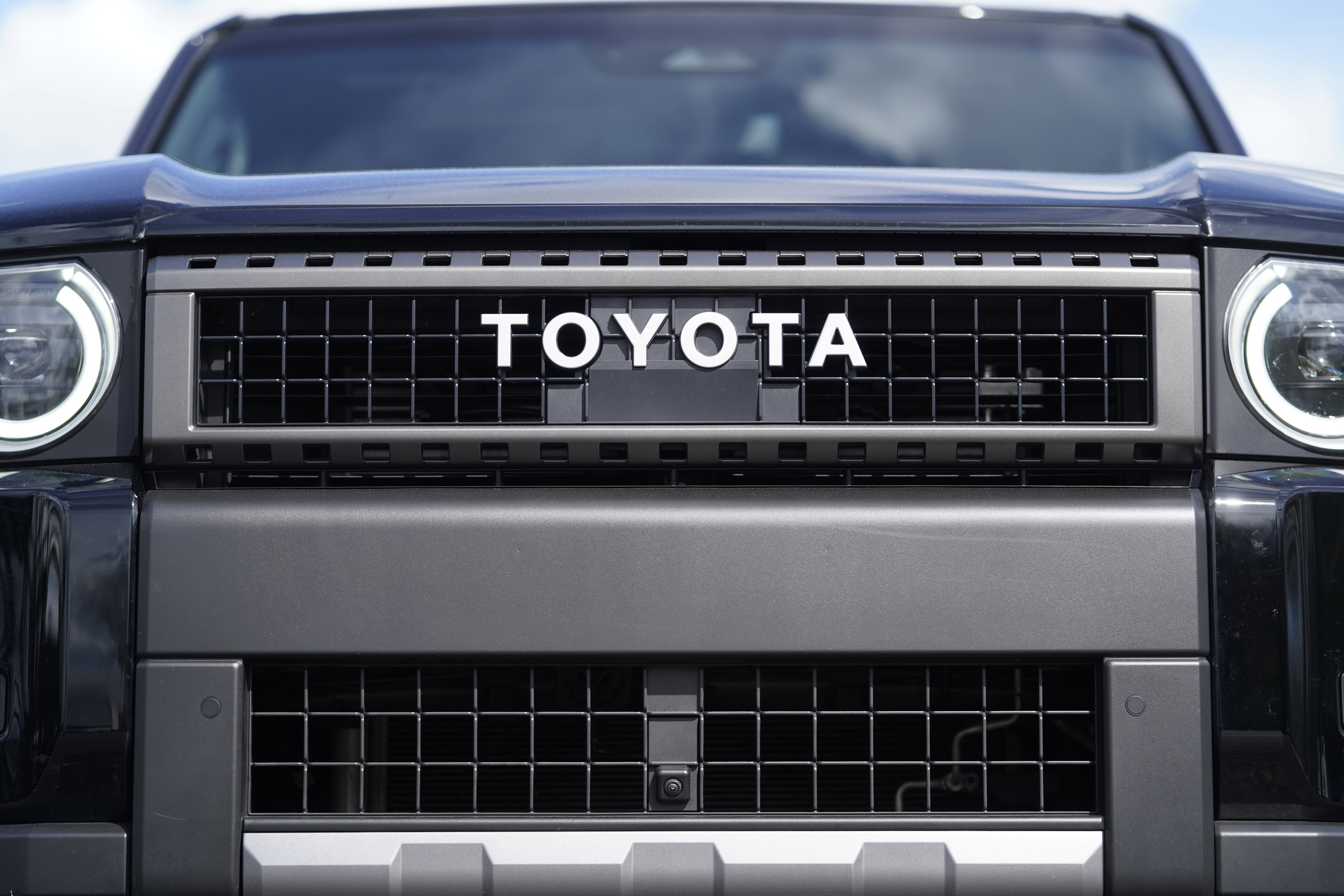 Used 2024 Toyota Land Cruiser image 38