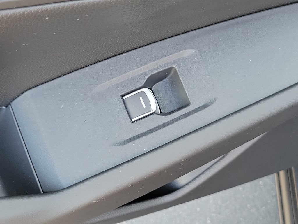 Certified 2023 Honda Accord EX image 15