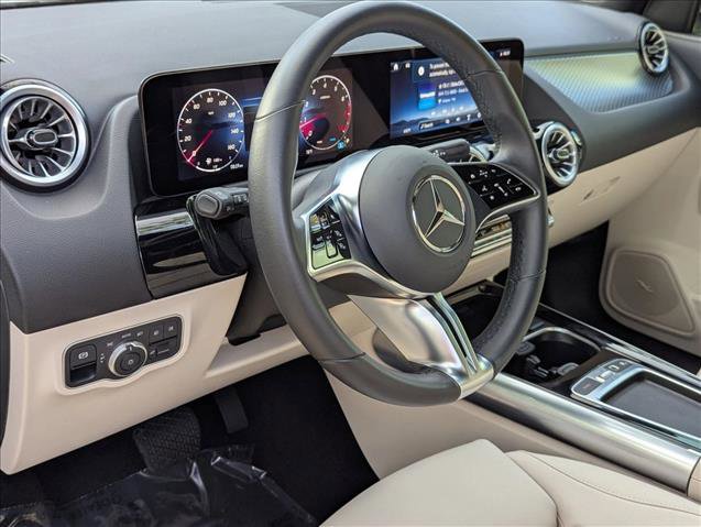 Used 2025 Mercedes-Benz GLA 250 image 10