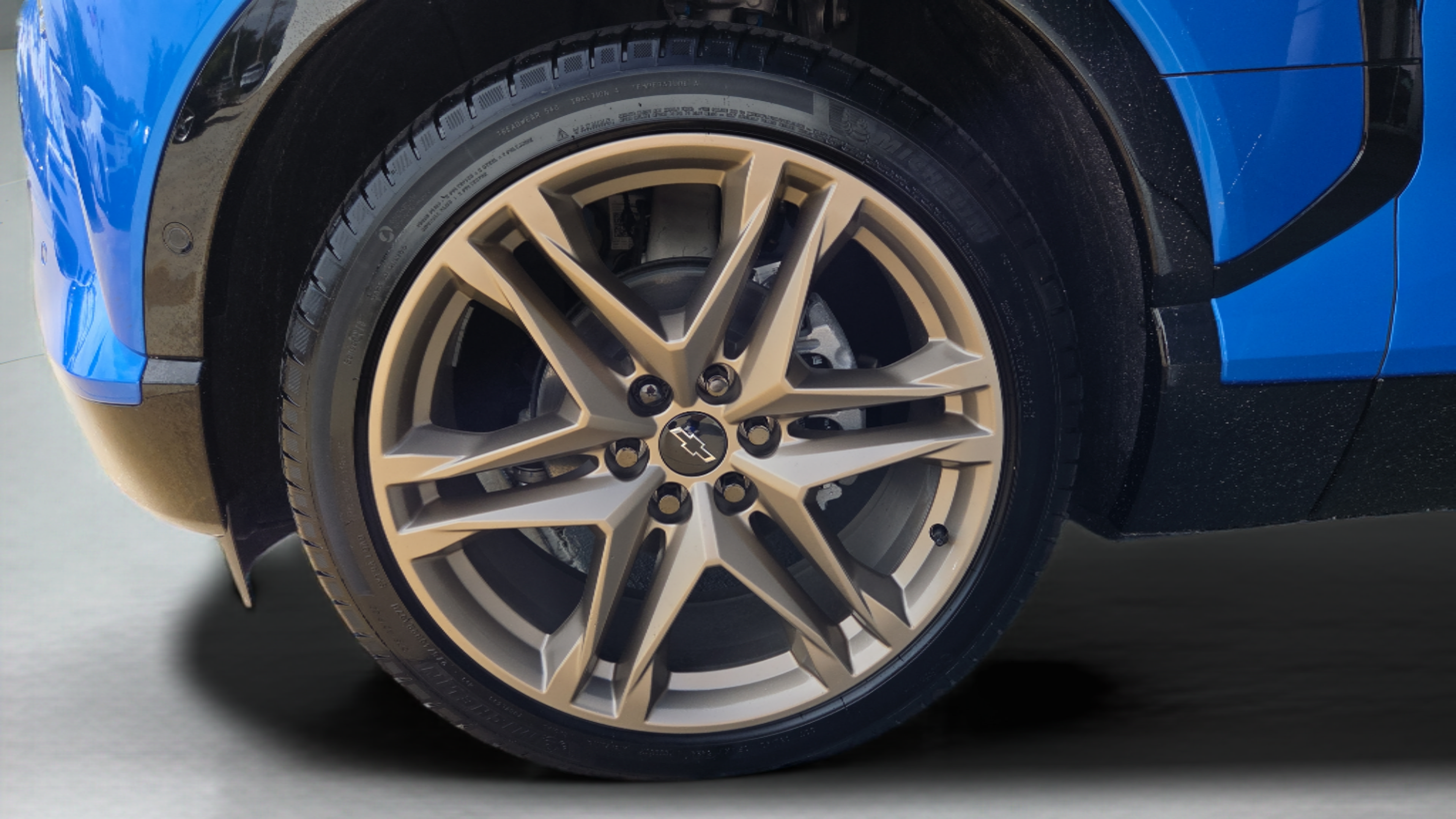 New 2026 Chevrolet Blazer EV RS w/ LPO, Tech Bronze Package FWD image 29