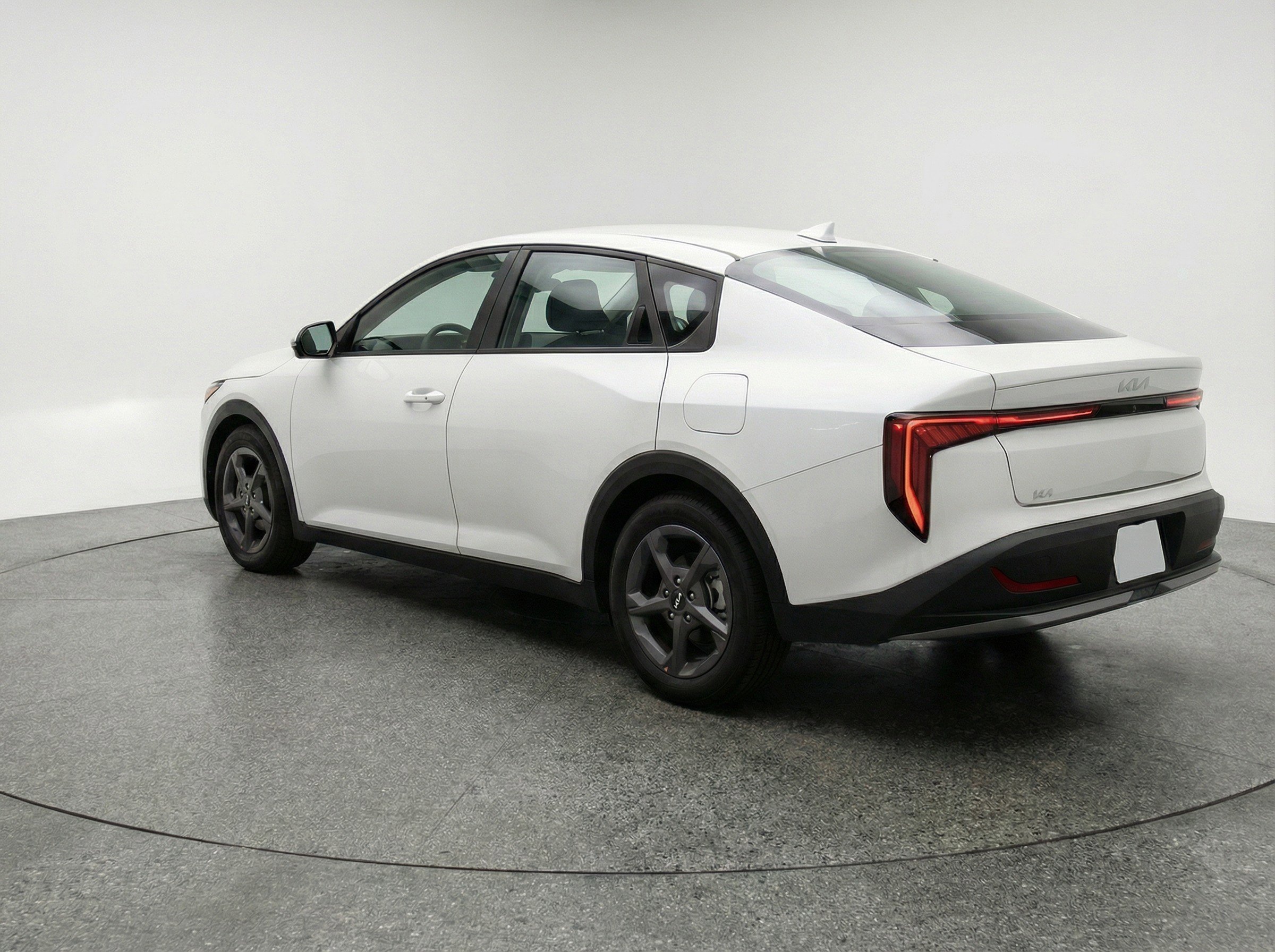 Used 2025 Kia K4 FWD image 6