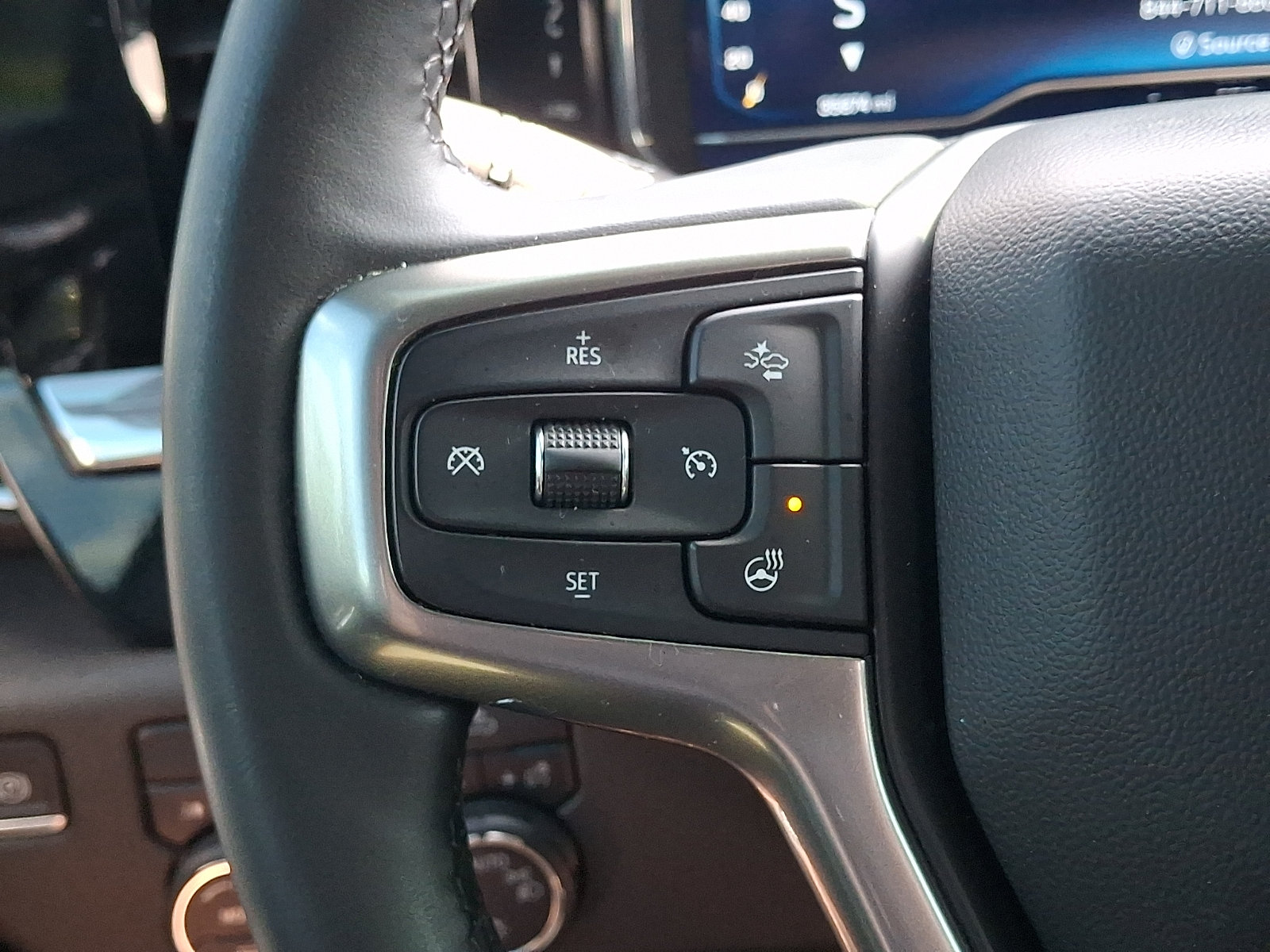 Used 2024 Chevrolet Silverado 1500 LT AWD/4WD image 23
