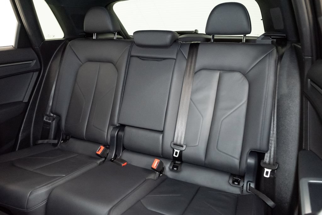 Used 2025 Audi Q3 2.0T Premium AWD/4WD image 23