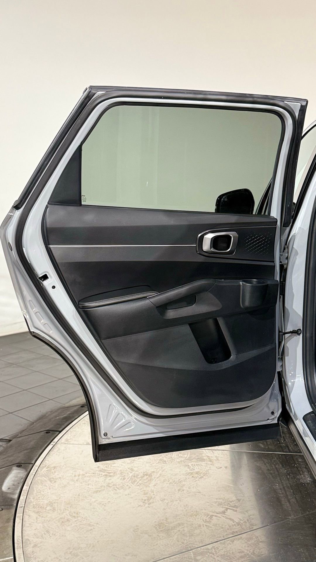 Used 2024 Kia Sorento S w/ Panoramic Sunroof Package image 54