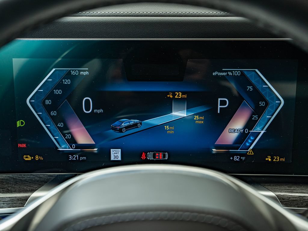 Used 2024 BMW i7 eDrive50 RWD image 24