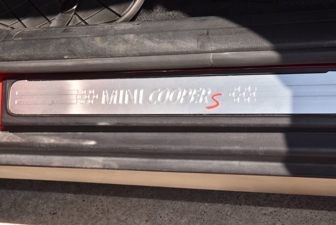 Used 2024 MINI Cooper Clubman S w/ Signature Upholstery Package image 37