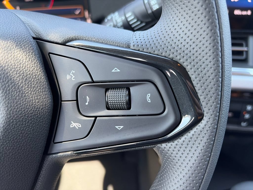 New 2026 Chevrolet Trax LT FWD image 12