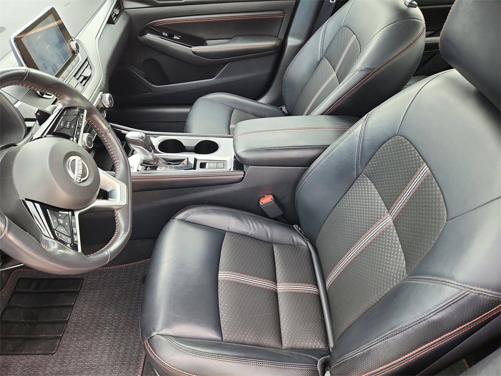 Used 2023 Nissan Altima 2.5 SR image 9
