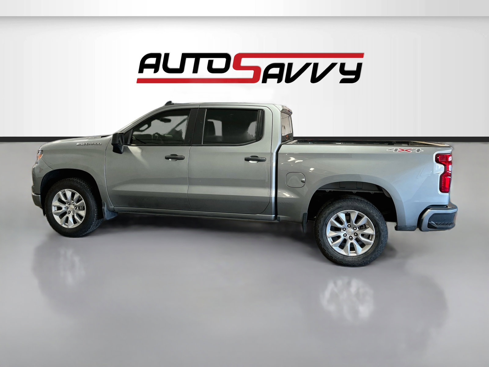 Used 2025 Chevrolet Silverado 1500 Custom AWD/4WD image 4