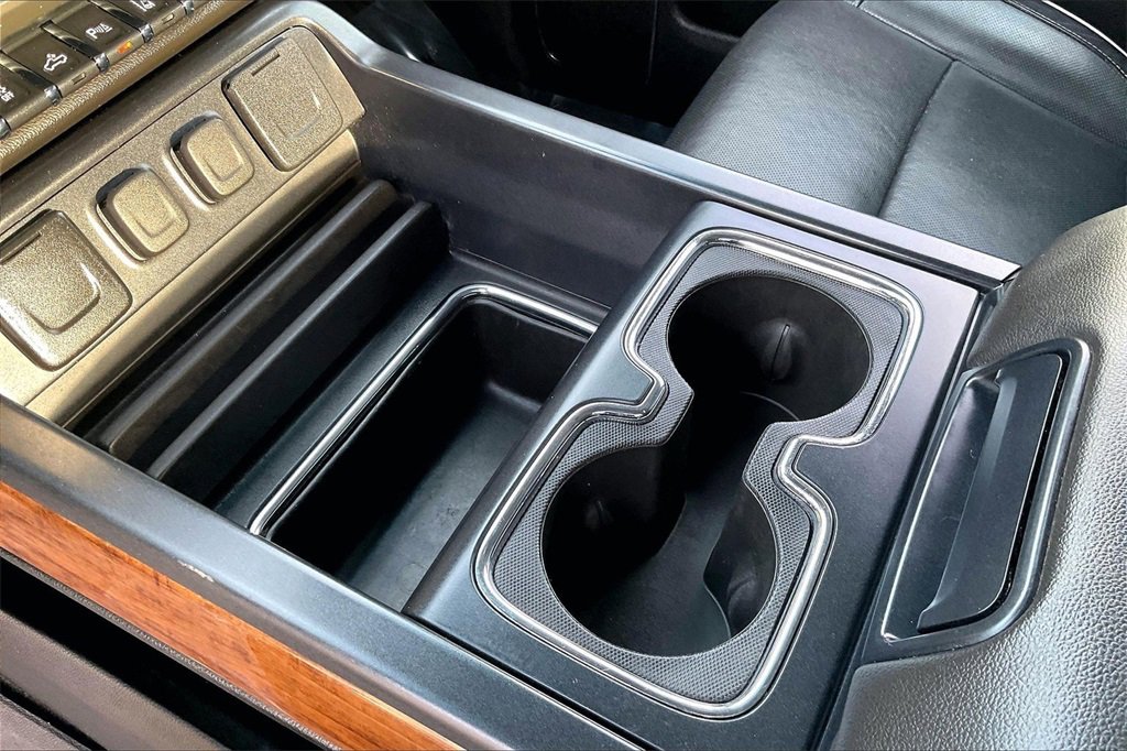 Used 2019 Chevrolet Silverado 3500 High Country w/ Duramax Plus Package image 15