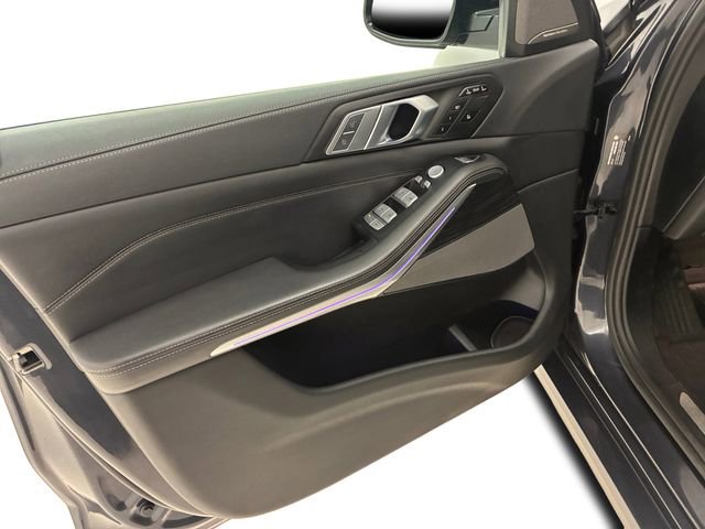 Used 2020 BMW X7 xDrive40i w/ Premium Package image 13