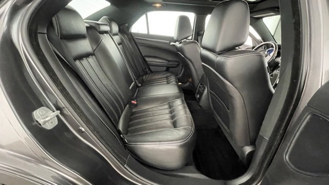 Used 2014 Chrysler 300 S image 46