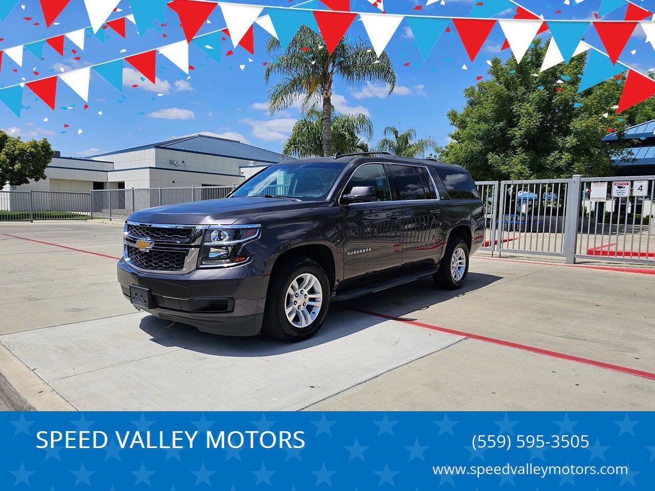 Used 2016 Chevrolet Suburban LS RWD image 1