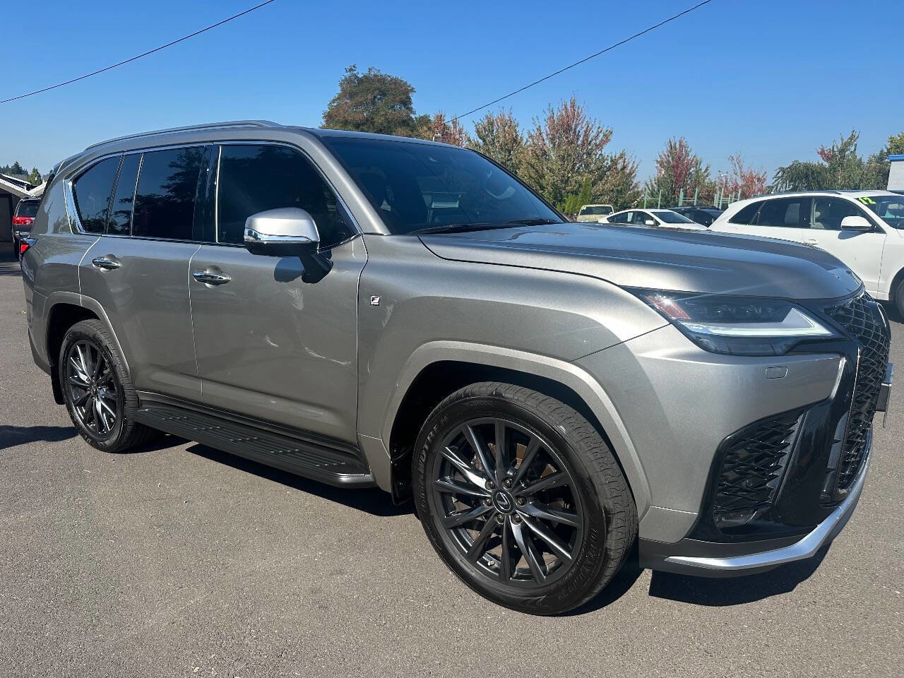 Used 2023 Lexus LX 600 F Sport image 4