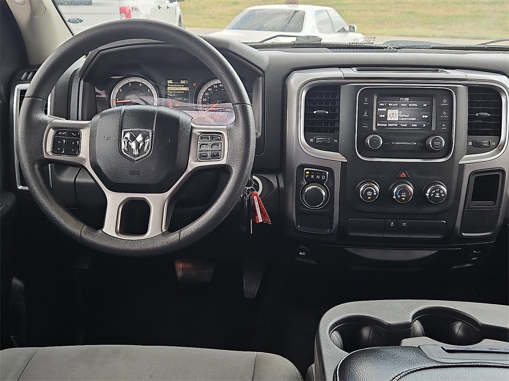 Used 2022 RAM 1500 Classic SLT image 17
