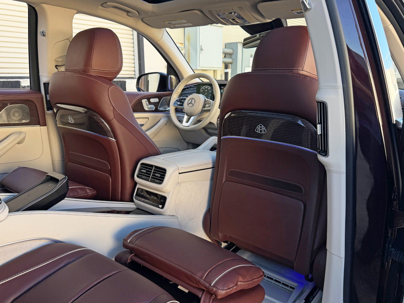 Used 2023 Mercedes-Benz Maybach GLS 600 4MATIC image 60