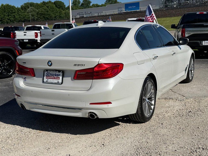Used 2018 BMW 530i xDrive AWD/4WD image 3