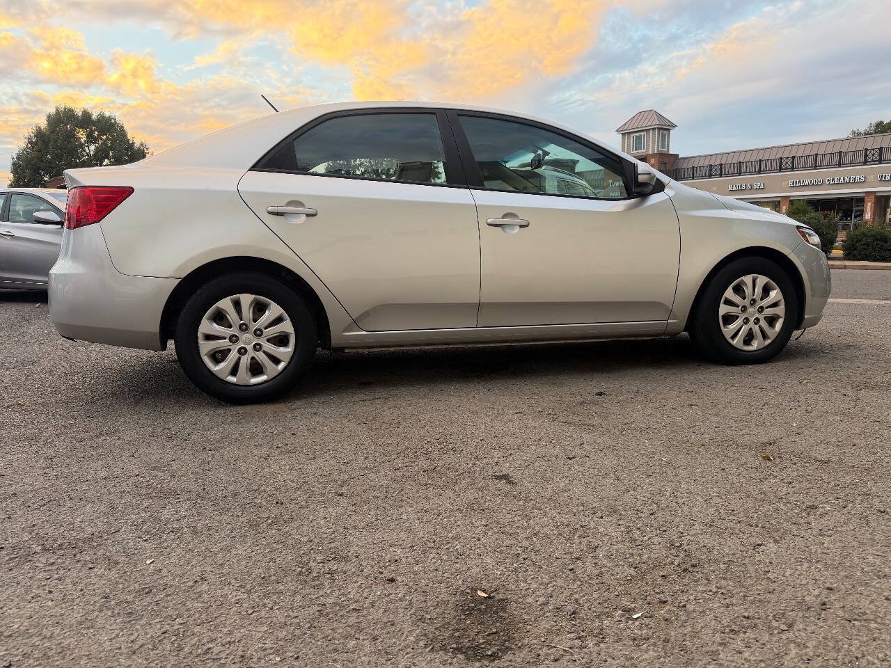 Used 2012 Kia Forte EX FWD image 8