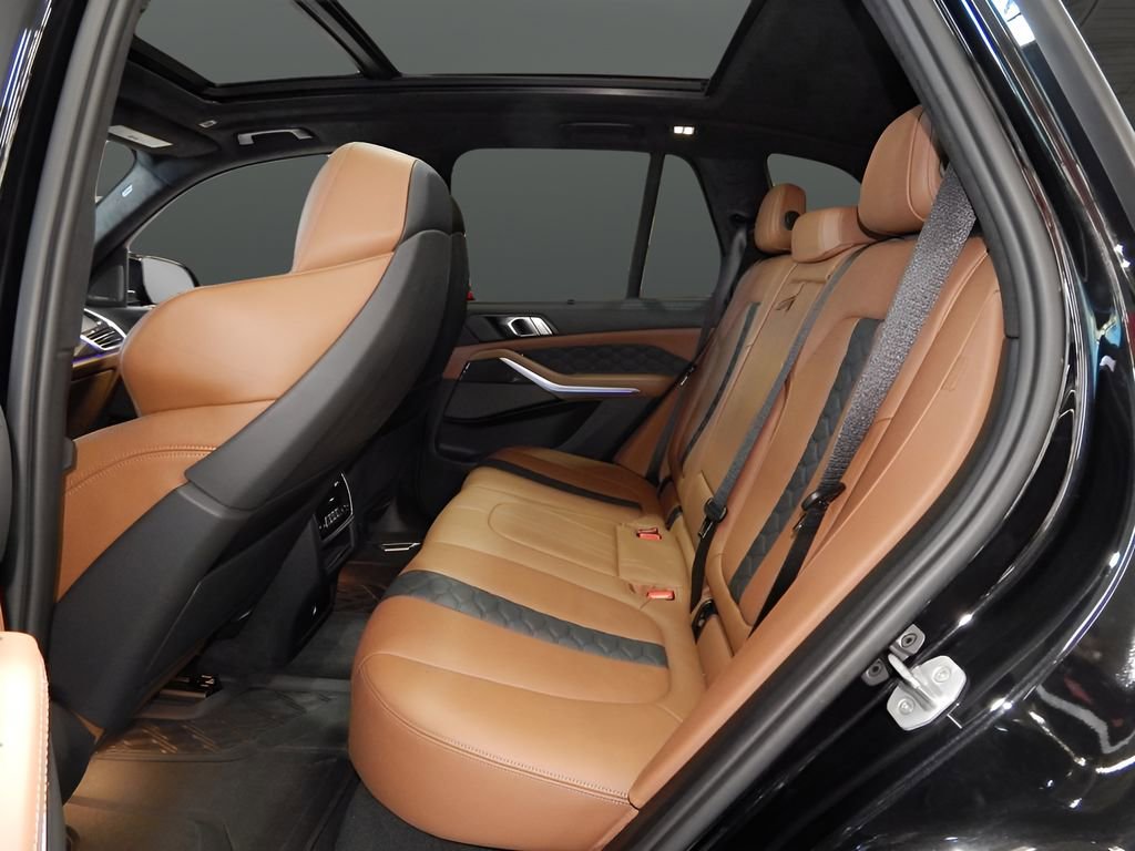Used 2021 BMW X5 M w/ Executive Package AWD/4WD image 14