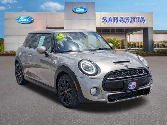 Used 2019 MINI Cooper S FWD image 1