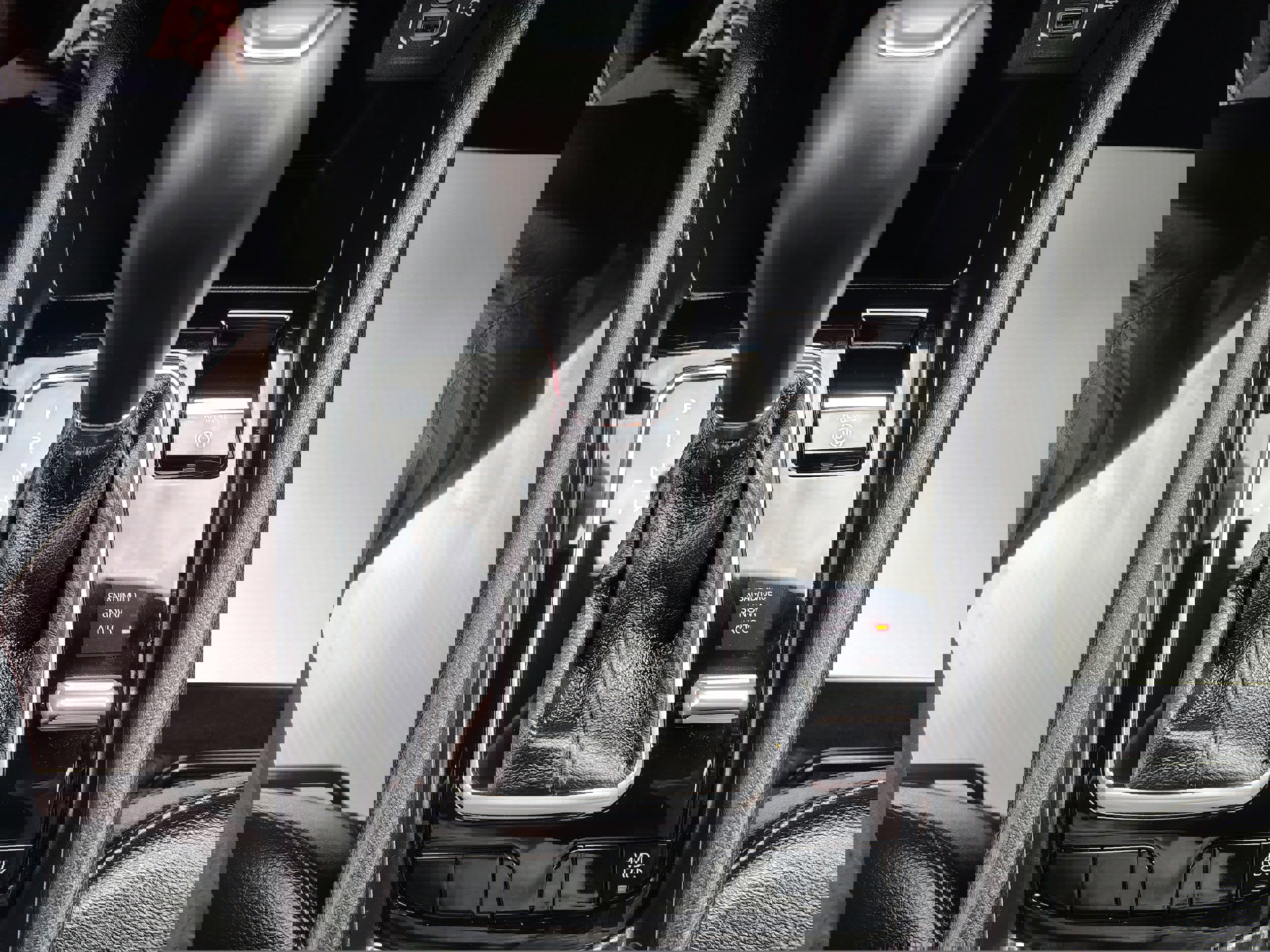 Used 2024 Jeep Compass Latitude image 36