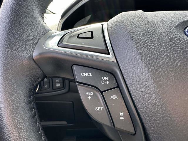 Used 2023 Ford Edge Titanium w/ Equipment Group 301A AWD/4WD image 16