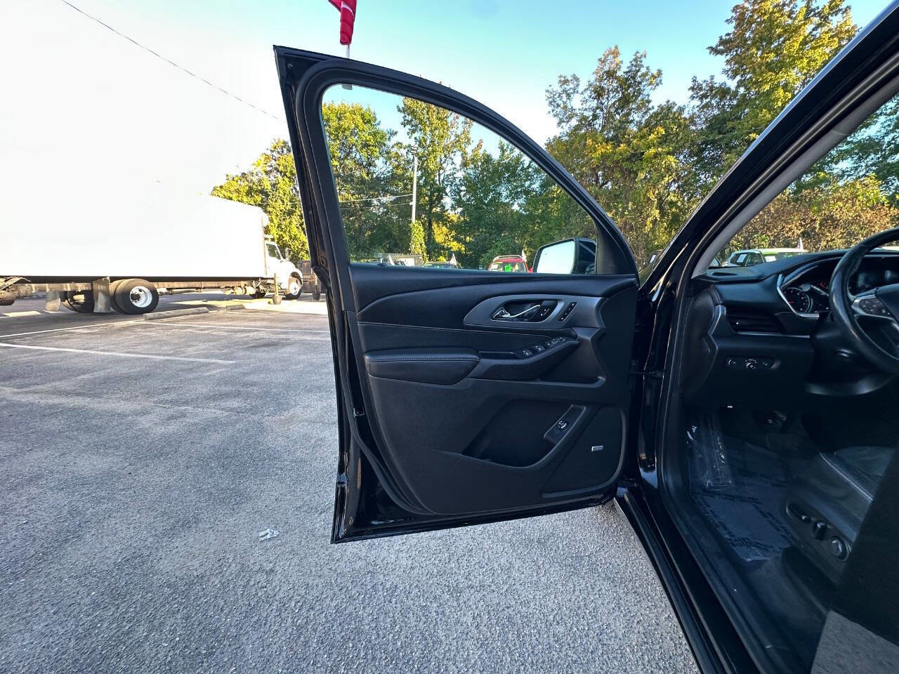 Used 2021 Chevrolet Traverse Premier image 15