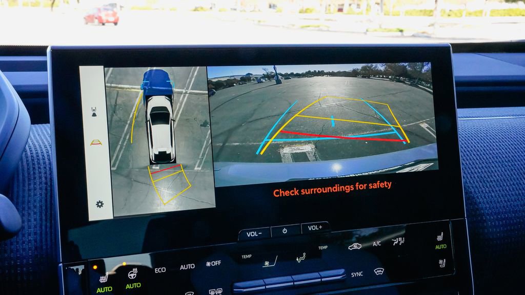 Used 2025 Subaru Solterra Touring w/ Touring Package image 26