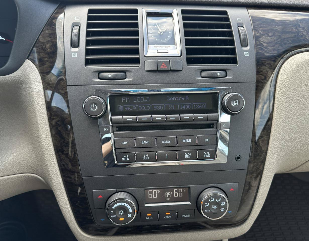 Used 2008 Cadillac DTS FWD image 59